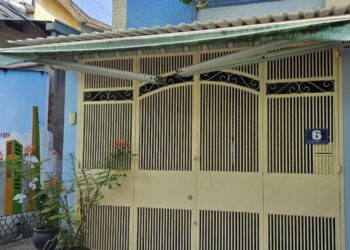 Hơn 4 năm chưa được cấp đổi sổ hồng vì lá đơn của chồng cũ