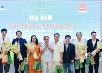 Tạp chí Doanh nghiệp và Trang trại Việt Nam phối hợp Trung tâm tư vấn pháp luật Minh Sơn tổ chức toạ đàm “Phát triển du lịch trang trại – Những vấn đề pháp lý liên quan”