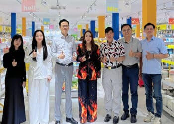 Small Duck Viet Nam – Đón tiếp Chủ tịch Tập đoàn Calgary đến thăm và làm việc tại hệ thống siêu thị Small Duck Việt Nam