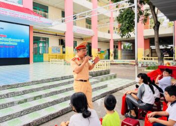 Trạm CSGT Đa Phước: Đẩy mạnh tuyên truyền an toàn giao thông cho đoàn viên, thanh niên– Trao trợ cấp học tập cho thiếu nhị bị ảnh hưởng bởi Covid -19