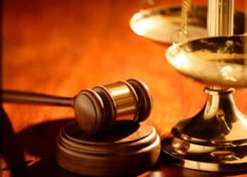 TS. Hồ Minh Sơn: Tình huống pháp lý liên quan Vụ chủ phòng khám ở TPHCM hành hung khách hàng và đối với ‘phe vé’ vi phạm pháp luật?