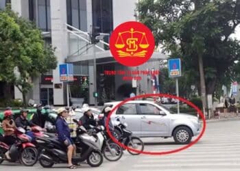 Trung tâm tư vấn pháp luật Minh Sơn: Xe sử dụng còi, đèn ưu tiên trái phép – Đè vạch dừng đèn đỏ, bị xử lý thế nào?