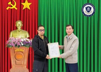 Hiệp hội Nghiên cứu, Tư vấn về Chính sách, pháp luật cho hoạt động đầu tư tại Việt Nam trao quyết định bổ nhiệm Trưởng văn phòng đại diện Hiệp hội tại Hà Nội