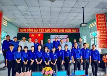 Tuổi trẻ Vĩnh Long đồng loạt ra quân “Ngày Thanh niên cùng hành động” chào mừng thành công Đại hội Đoàn TNCS Hồ Chí Minh tỉnh lần thứ I