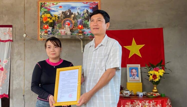 Hiệp hội Làng nghề Việt Nam – Viện IMRIC và Viện IRLIE: Bàn giao nhà nhân ái – Thắm đượm tình người tại tỉnh Vĩnh Long