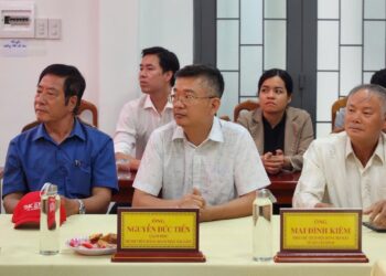 Đoàn Doanh nhân Sài Gòn và Hội đồng họ Mai: Kết nối nội lực, lan tỏa nghĩa tình tại xã Mỹ Hoà Hưng (An Giang)