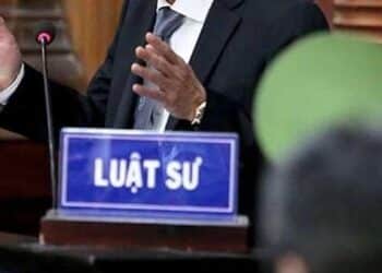 Sắp tới, người không có bằng cử nhân luật vẫn có thể làm luật sư? 